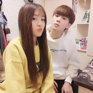 日韩美女大黑逼
